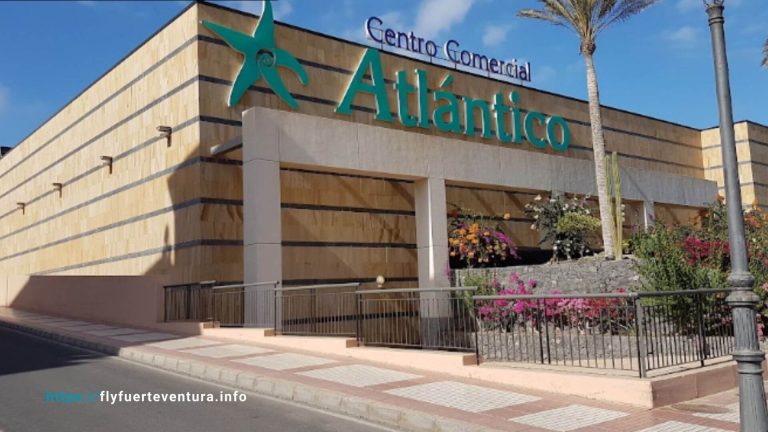 Descubre cómo es el Centro Comercial Atlántico en Calete de Fuste.