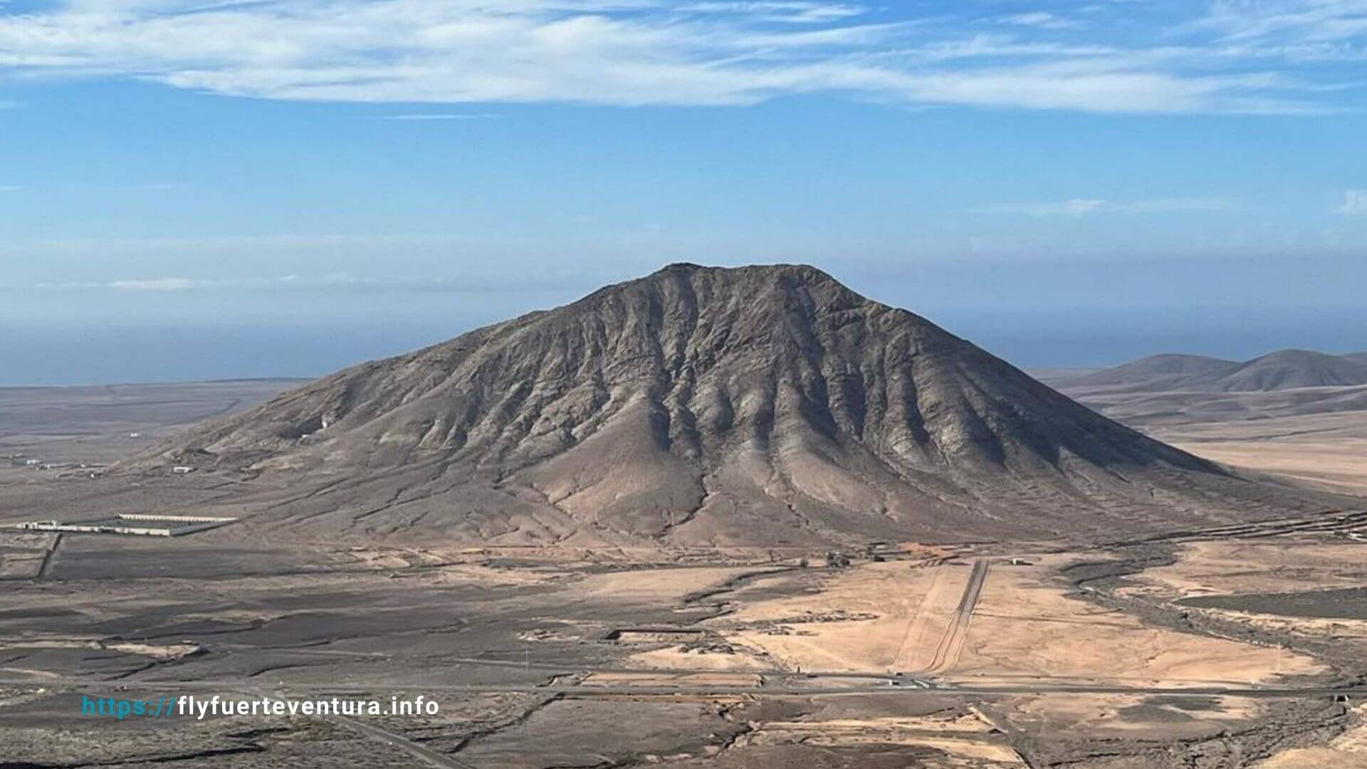 Montaña Sagrada de Tindaya: Un Monumento Natural en Fuerteventura